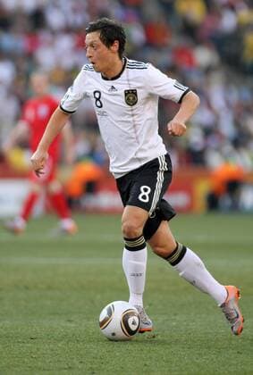 Deutschland (GER) - England (ENG) 4:1 Mesut ÖZIL (Deutschland, No.08)