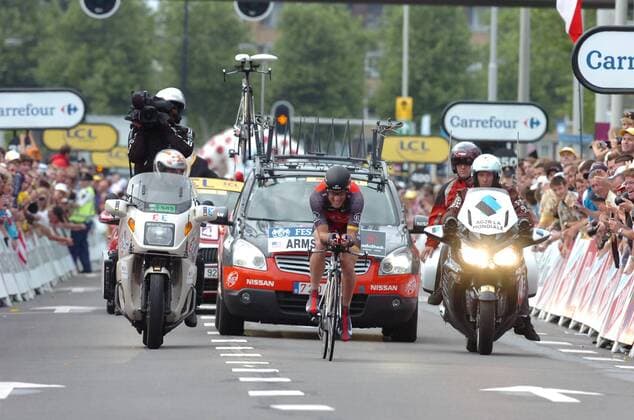 2010, Tour de France, Prolog Rotterdam, Team Radioshack 2010, Lance Armstrong , Rotterdam  o0 Totale Materialwagen, Begleitfahrzeug, Begleitwagen, Mannschaftswagen Ziel