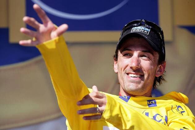 Tour de France 2010 1. Etappe: Rotterdam - Brüssel Bild zeigt Fabian Cancellara (SUI Saxobank). Keyword: Gelbes Trikot  o0 Siegerehrung gelb, gelbes Trikot Jubel, Freude