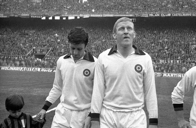 Roberto Rosato (li.) und Karl Heinz Schnellinger (beide AC Mailand) Fußball Herren Serie A 1967 1968, 1. Italienische Liga, AC Mailand, Milan Gruppe Mailand