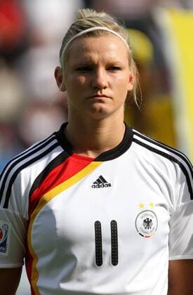 16.07.2010, Bochum - U20 Frauen Weltmeisterschaft 2010 - --- Alexandra Popp (Deutschland)