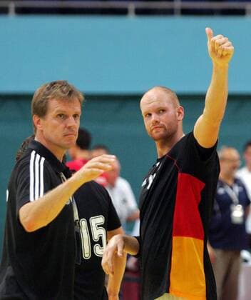 29.07.2010 Bratislava - Germany-Russia European Under 20 men s handball championship: Martin Heuberger(L)Germany U20 coach with Alexander Becker(r) celebate victory after match -  o0 Jubel freude Nationaltrainer Bundestrainer