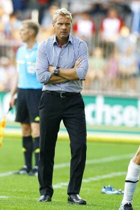 Thorsten FINK, Trainer FC Basel, Ganzkoerper,