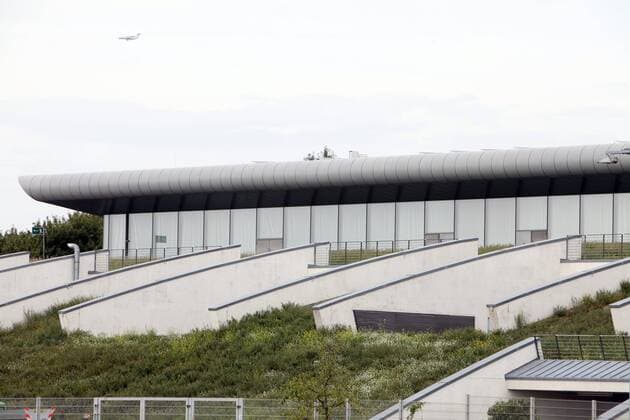 Berlin - Pankow (Ortsteil Prenzlauer Berg): Max-Schmeling-Halle: Multifunktionshalle fuer Grossveranstaltungen o0 Halle