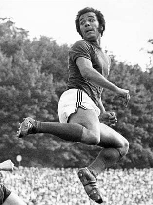 Erwin Kostedde (Offenbach) Fußball 1. BL Herren Saison 1974 1975, Offenbacher Kickers, OFC, Aufnahmedatum geschätzt Einzelbild Offenbach Dynamik,