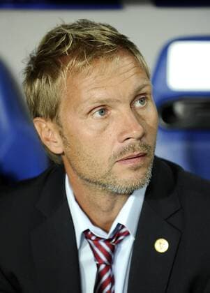 Trainer Thorsten Fink, FCB, FC Basel (rote Streifen) vs Sheriff Tiraspol (gelb), Champions League Qualifikation 2010 2011, am 18.08.2010 in Basel --- 