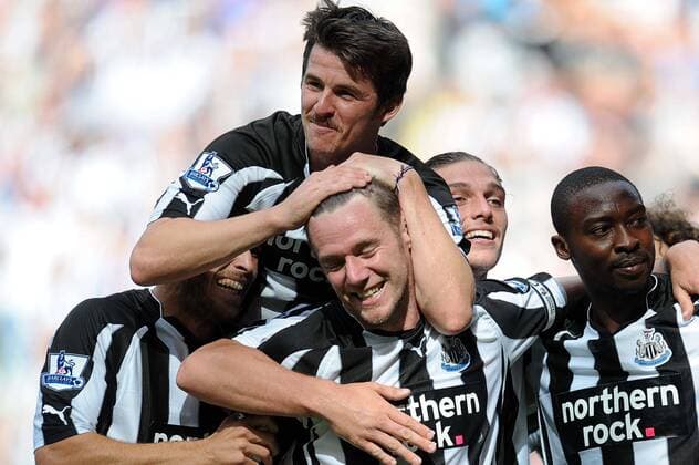 Football - Barclays Premier League - Newcastle United (black) vs. Aston Villa (red):Kevin Nolan (Newcastle United) celebrates his goal and Joey Barton (Newcastle United) will now be able to get rid of that moustache at St James Park.  o0 Freude