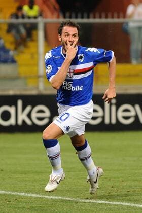 Giampaolo Pazzini (Sampdoria Genua) - Torjubel --- Sampdoria Genua (blau) vs SV Werder Bremen (weiß) Champions League 2010 2011 Play-offs 2nd leg Stadio Luigi Ferraris di Marassi, Genua  o0 Jubel Freude