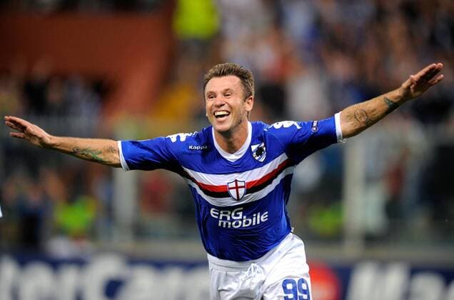 FUSSBALL CHAMPIONS LEAGUE SAISON 2010 2011 PLAY-OFFS RUECKSPIEL Sampdoria Genua (blau) - SV Werder Bremen (weiß), am 24.08.2010 --- Torjubel: Antonio CASSANO (Genua) ---  FUL99240810006