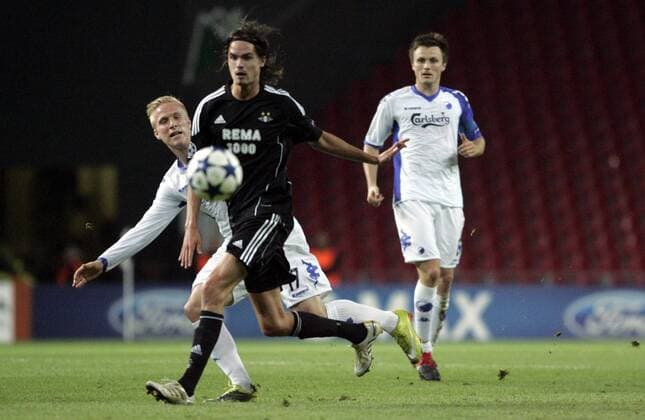 Football Qualification UEFA Champions League 25.08.2010, FC Kopenhagen v Rosenborg Trondheim: Oscar Wendt - FCK (L) vs Mikael Lustig - RBK 