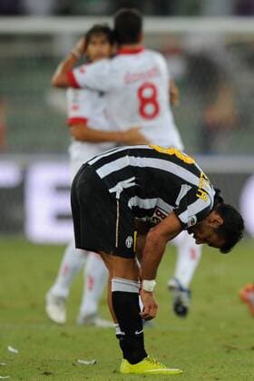 AS Bari (weiß) - Juventus Turin (schwarz): Fabio Quagliarella enttäuscht  o0 Juve