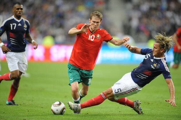 EM Qualifikation - Frankreich (blau) - Weißrussland (rot) - Philippe Mexes (re.) gegen Aliaksandr Hleb - NxLEGOUICxFEP - 