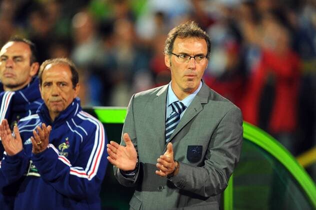Bosnien und Herzegowina (weiß) vs. Frankreich (blau): - Nationaltrainer Laurent BLANC (L) und Co Trainer Jean Louis GASSET - BibardFEP- 