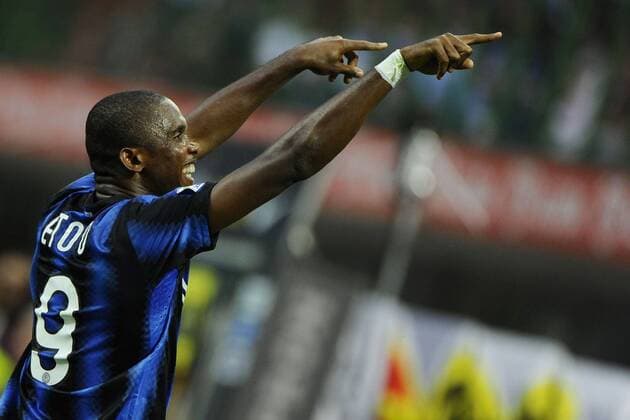 Inter Mailand (blau) vs. Udinese Calcio (weiß) 2:1 Torjubel - Samuel Eto o  o0 Jubel, Freude