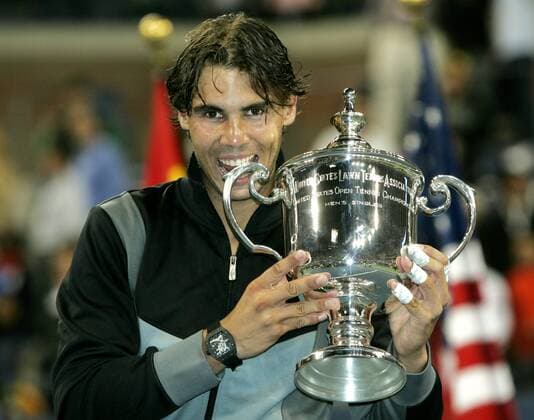 Rafael Nadal (Spanien) gewinnt die US Open 2010 -4 6-2.  NYP20100912325 o0 Sieg, Jubel, Freude Pokal Trophäe Objekte