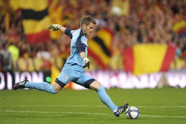 RC Lens (gelb) vs. Lille OSC (schwarz) - Ligue 1 - 11.09.2010 - Mickael Landreau (Lille) - xJBAutissierx - 