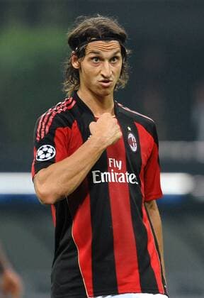 Zlatan IBRAHIMOVIC Milan --- AC Milan (red stripes) vs AJ Auxerre (blue) 2:0 --- ANDREAXSTACCIOLI