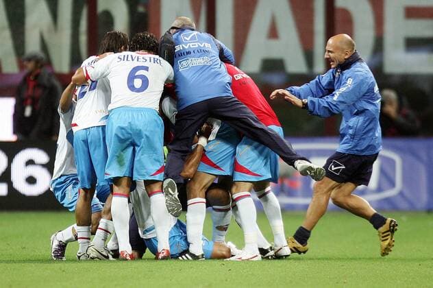 AC Milan vs. Catania Calcio: Catania s player celebrates after scoring against Milan. ALBERTOXCAMICI o0 Jubel Freude