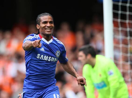 Chelsea s Florent Malouda celebrates scoring his sides second goal Barclays Premier League Chelsea FC London v Blackpool FC 19th September, 2010 EDITORIAL USE ONLY. No use with unauthorised audio, video, data, fixture lists, club league logos or live services. Online in-match use limited to 120 images, no video emulation. No use in betting, games or single club league player publications. o0 Jubel Freude