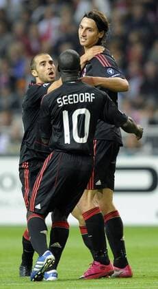 28 09 2010 - Champions League Ajax Amsterdam vs AC Milan (schwarz): - Jubel Zlatan Ibrahimovic (R) mit Clarence Seedorf 
