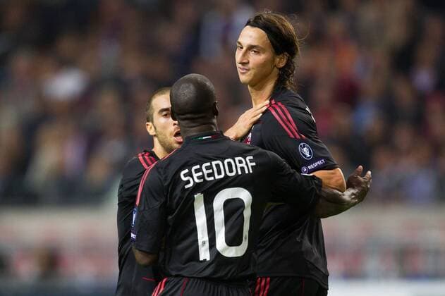 Zlatan Ibrahimovic (AC Mailand, re.). Ajax Amsterdam - AC Mailand, Champions League 2010 2011 - xVIxJoepxLeenenxIVx 181883 o0 Jubel, Freude