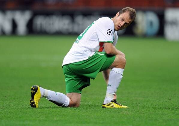 - FUSSBALL CHAMPIONS LEAGUE SAISON 2010 2011 GRUPPE A Inter Mailand - SV Werder Bremen (weiß) 29.09.2010: Daniel Jensen (SV Werder Bremen) 