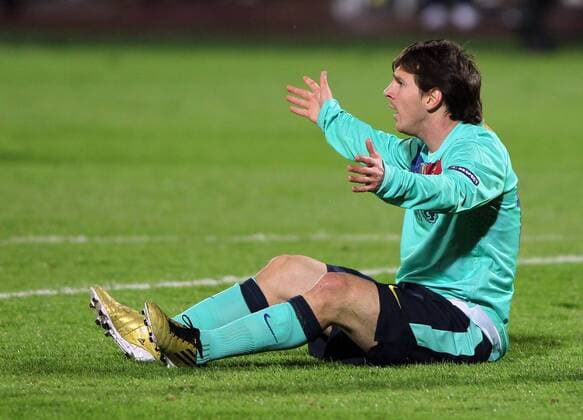 KAZAN, SEPTEMBER 29, 2010. Barca s Lionel Messi seen during the Champions League Group D soccer match at Central stadium in Kazan. The match between Rubin Kazan and FC Barcelona ends in a 1-1 draw.  premiumd xint Aufmacher RE0D8DBD o0 EnttÃ¤uschung