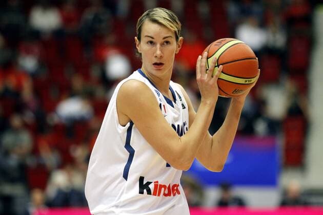 Basketball : Frankreich vs Spanien - WM - 1 4 - 01.10.2010 - Elodie Godin(FRA) - RVBellanger -