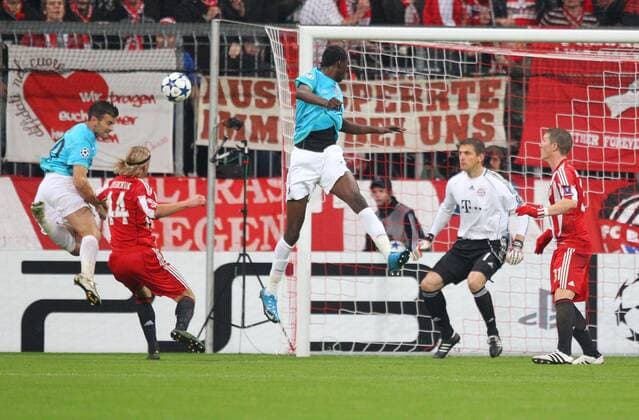CADU li. Cluj schiesst das Tor zum 0-1 FC BAYERN MUENCHEN - CRF 1907 CLUJ ( - ) Fussball UEFA Champions League, Gruppenphase , Heimspiel, Muenchen, 19.10.2010 CL Saison 2010 2011