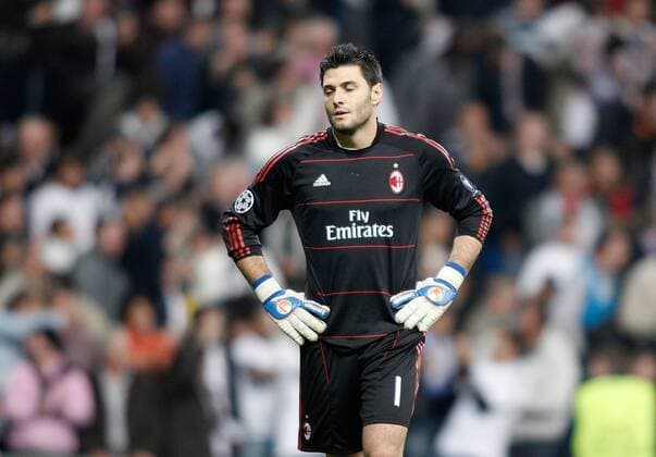AC Milan s Marco Amelia reacts during UEFA Champions League match. October 19, 2010.  (201010191874) o0 Enttäuschung