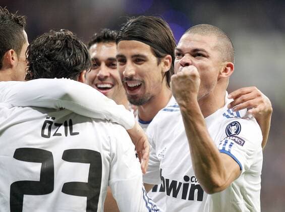 Real Madrid s Pepe r. celebrates with Sami Khedira 2.r. during UEFA Champions League match. October 19, 2010.  (201010191914) o0 Jubel Freude