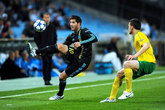 Olympique Marseille (schwarz) vs MSK Zilina (gelb)- Uefa Champions League - Andre Pierre GIGNAC li. vs Ondrej SOUREK - xAnthonyBibardxFEPx 