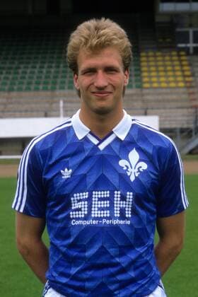 Roger Prinzen (SV Darmstadt 98) o0 2. BL 1988 1989, Präsentation, Pressetermin, Porträttermin, Porträt, Aufnahmedatum geschätzt