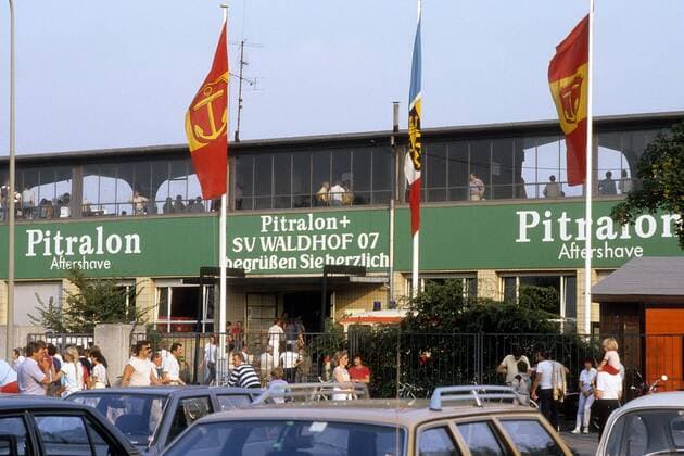 Südwest Stadion in Ludwigshafen, während der Saison 1987 1988 Heimspielstätte des SV Waldhof Mannheim o0 1. BL, Saison 1987 1988, Fotostory, Vereinsstory, Ludwigshafen, Südweststadion