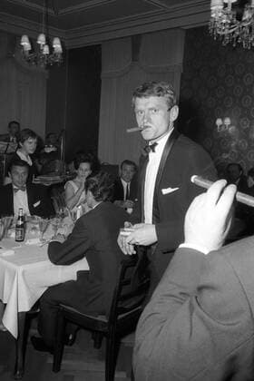 Torwart Sepp Maier (Bayern) während der Saisonabschlussfeier des FC Bayern im Hotel Bachmair am Tegernsee Fußball 1. BL Herren Saison 1966 1967, FC Bayern München, Fest, Feier, Saisonabschlussfeier, privat Gruppe Tegernsee