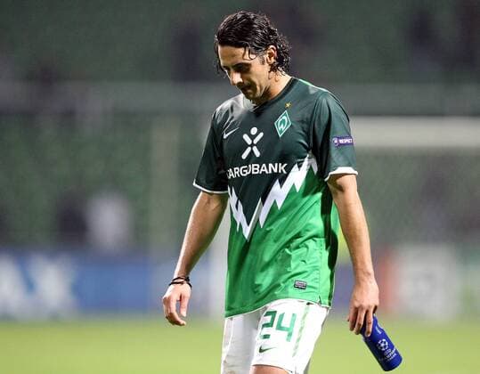 02.11.2010, Fußball Champions League , Gruppe A , SV Werder Bremen - FC Twente Enschede, im Weserstadion. enttäuschte Bremer , Claudio Pizarro (Werder Bremen)