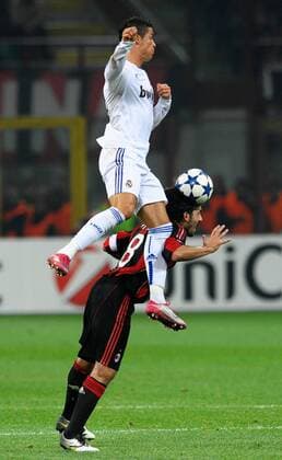 Cristiano RONALDO (Real Madrid, o.), Gennaro GATTUSO (AC Mailand) - Milano 3 11 2010 Champions League 2010 2011, AC Milan vs Real Madrid CF - ANDREAXSTACCIOLI o0 Höhe