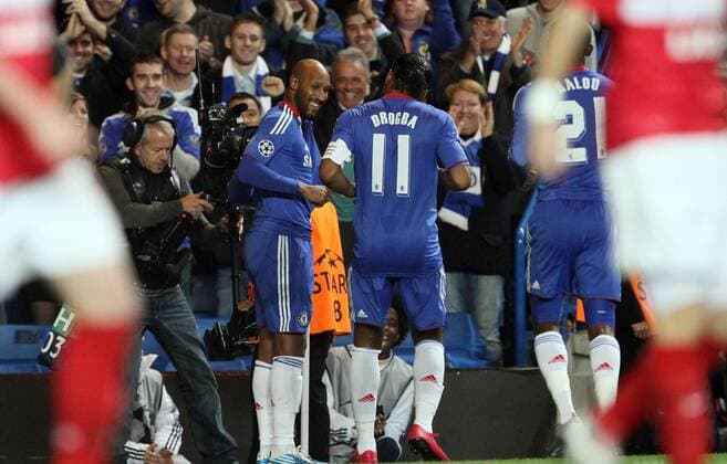 Chelsea s Nicolas Anelka (L) celebrates scoring his sides opening goal. Football - Champions League - Chelsea FC London vs. Spartak Moscow - EDITORIAL USE ONLY. No use with unauthorised audio, video, data, fixture lists, club league logos or live services. Online in-match use limited to 120 images, no video emulation. No use in betting, games or single club league player publications. o0 Jubel, Freude