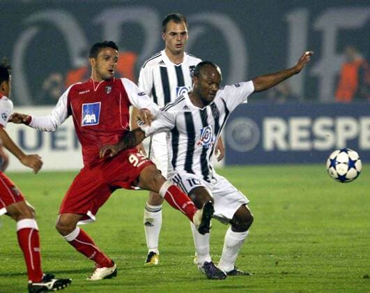 03.11.2010 Belgrade(Serbia) Partizan Belgrad - SC Sporting Braga Champions League: Matheus(L) Braga and Almami Moreira(r) Partizan 