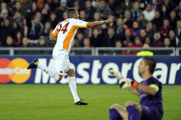 Basel, 03 11 2010, FC Basel (rot) vs AS Rom (weiß) - : Torjubel Jeremy Menez 
