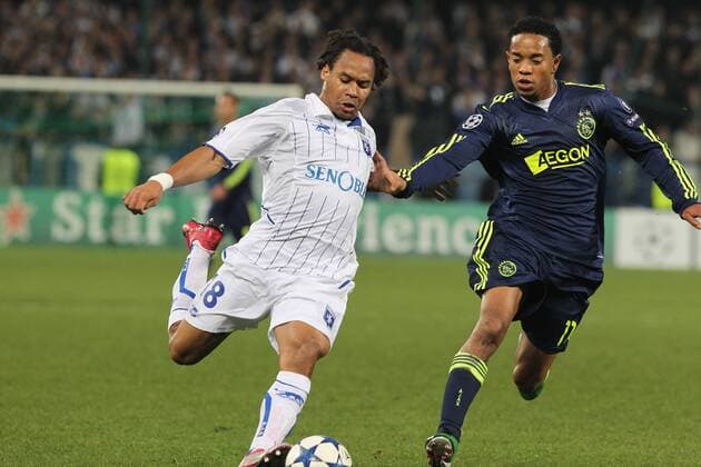 CHAMPIONS LEAGUE, AJ AUXERRE (weiß) AJAX AMSTERDAM (blau) -03.11.2010- Roy CONTOUT (L) vs Urby EMANUELSON - XStephanieX -