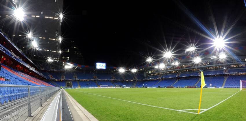 BASEL, 03.NOV.10 - FUSSBALL - UEFA Champions League, Gruppenphase, FC Basel. St. Jakob Park, Heimspielstätte des FC Basel. 