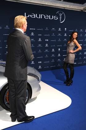 Laureus Medien Preis 2010 in Kitzbühel (Österreich). Foto: Boris Becker (GER Tennis) mit Ehefrau Lilly o0 Schriftzug Familie Frau Spielerfrau