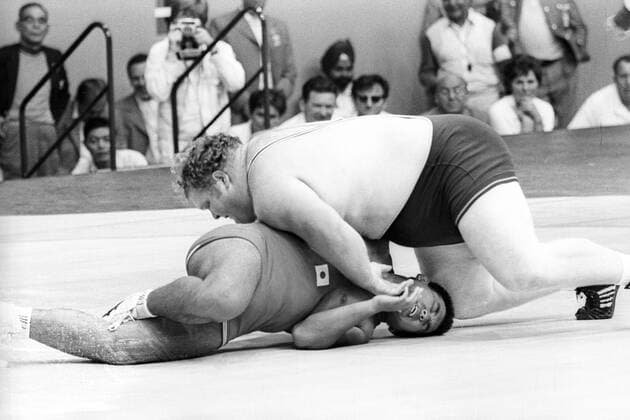 Chris Taylor (USA, obenauf) vs Yorihide Isogai (JPN) - Olympische Spiele 1972 o0 Herren Ringen 100kg Kampf um Platz 3 Freistil Freistilringen