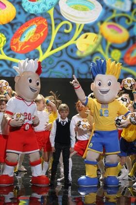 Warschau - Offizielle Vorstellung der Maskottchen der Euro 2012  AN3C7633 o0 Objekt