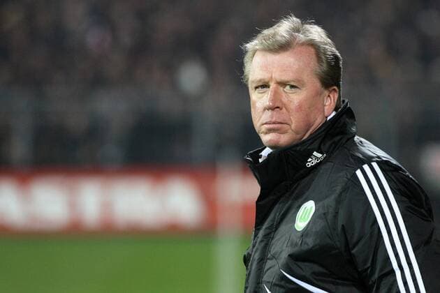 Sport, Fußball, 1. Bundesliga, Saison 2010 2011, FC St. Pauli - VfL Wolfsburg: Steve McClaren (Trainer VfL Wolfsburg)