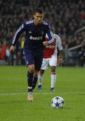 Football - Champions League 2010 2011, Ajax Amsterdam vs Real Madrid. Cristiano Ronaldo (Real Madrid) trifft per Elfmeter.  o0 Tor