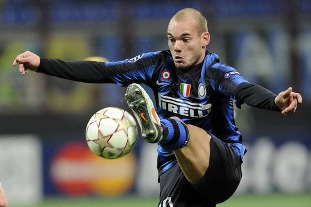 Inter Mailand (blau) - FC Twente Enschede (rot): Wesley Sneijder 