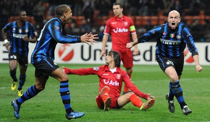 Inter Mailand (blau) - FC Twente Enschede (rot): Torjubel Esteban Cambiasso  o0 Jubel, Freude