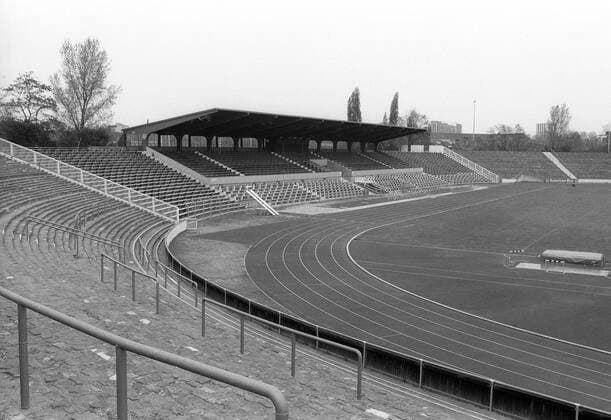 Südweststadion in Ludwigshafen, Heimspielstätte des FSV Oggersheim Aufnahmedatum geschätzt
